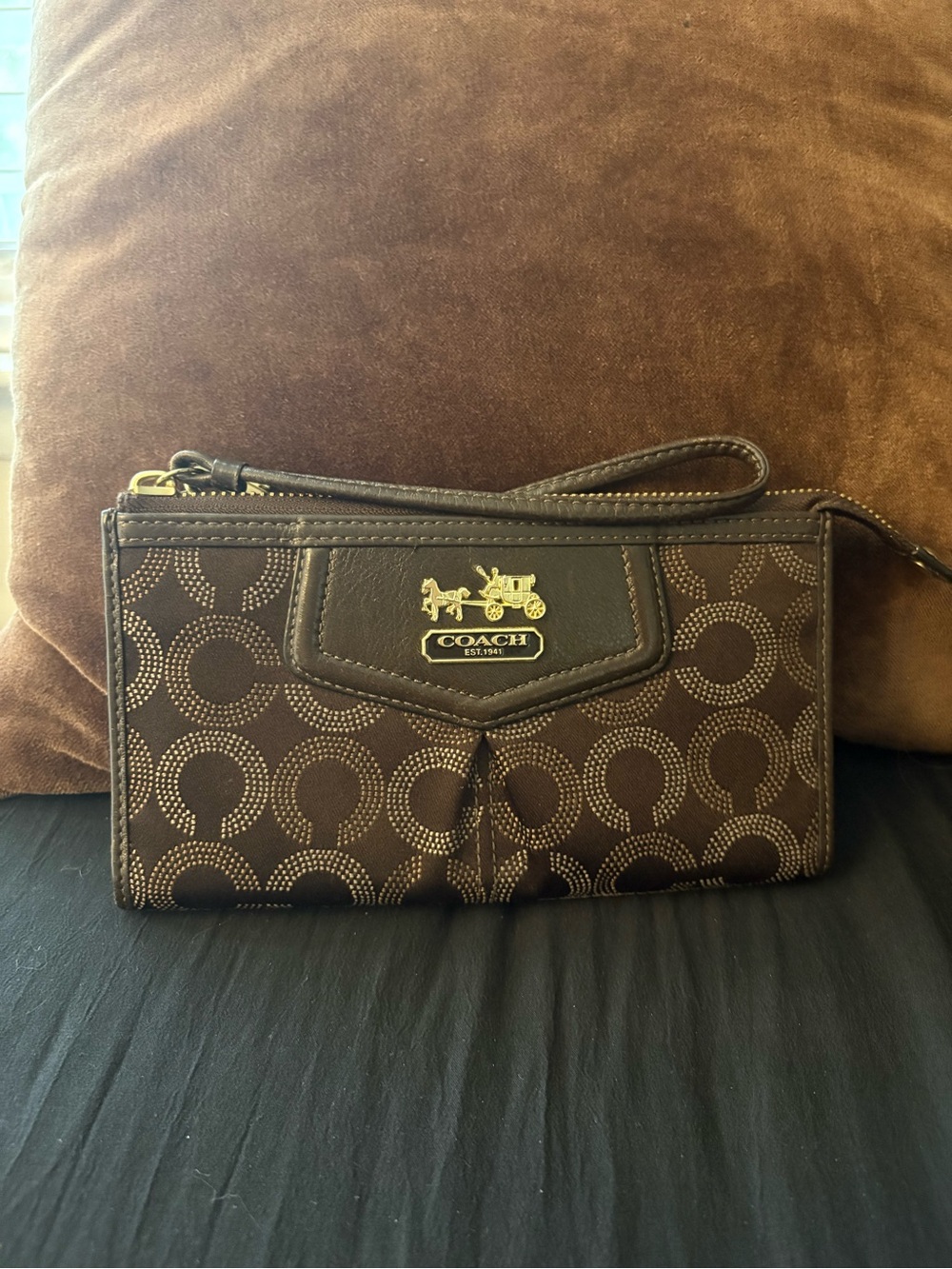 Vintage Coach brown wristlet/wallet